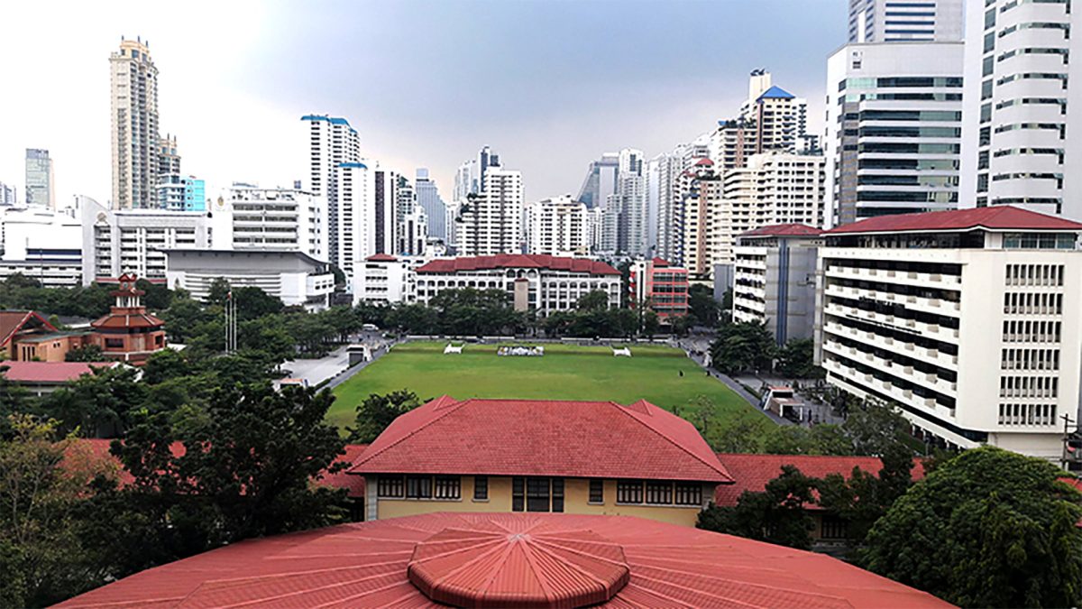 シーナカリンウィロート大学 概要